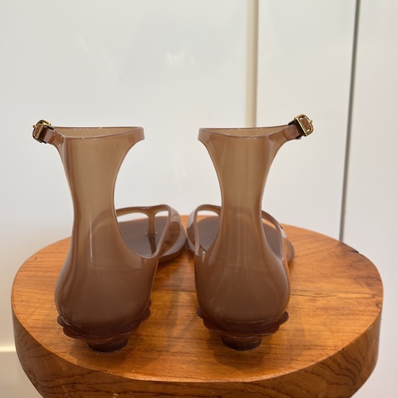 Chloé Jelly Runway Sandals - Picture 3 of 11